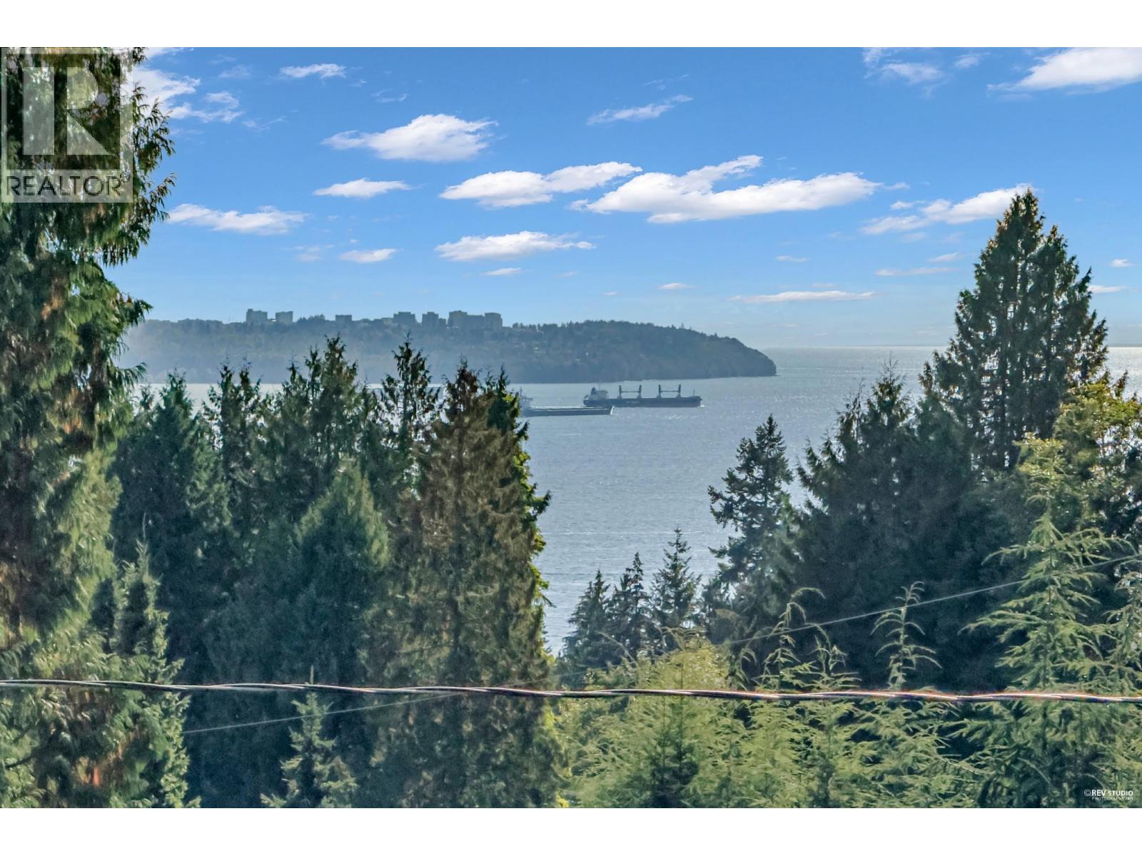 1910 27th Street, West Vancouver, British Columbia  V7V 4L2 - Photo 40 - R3030236