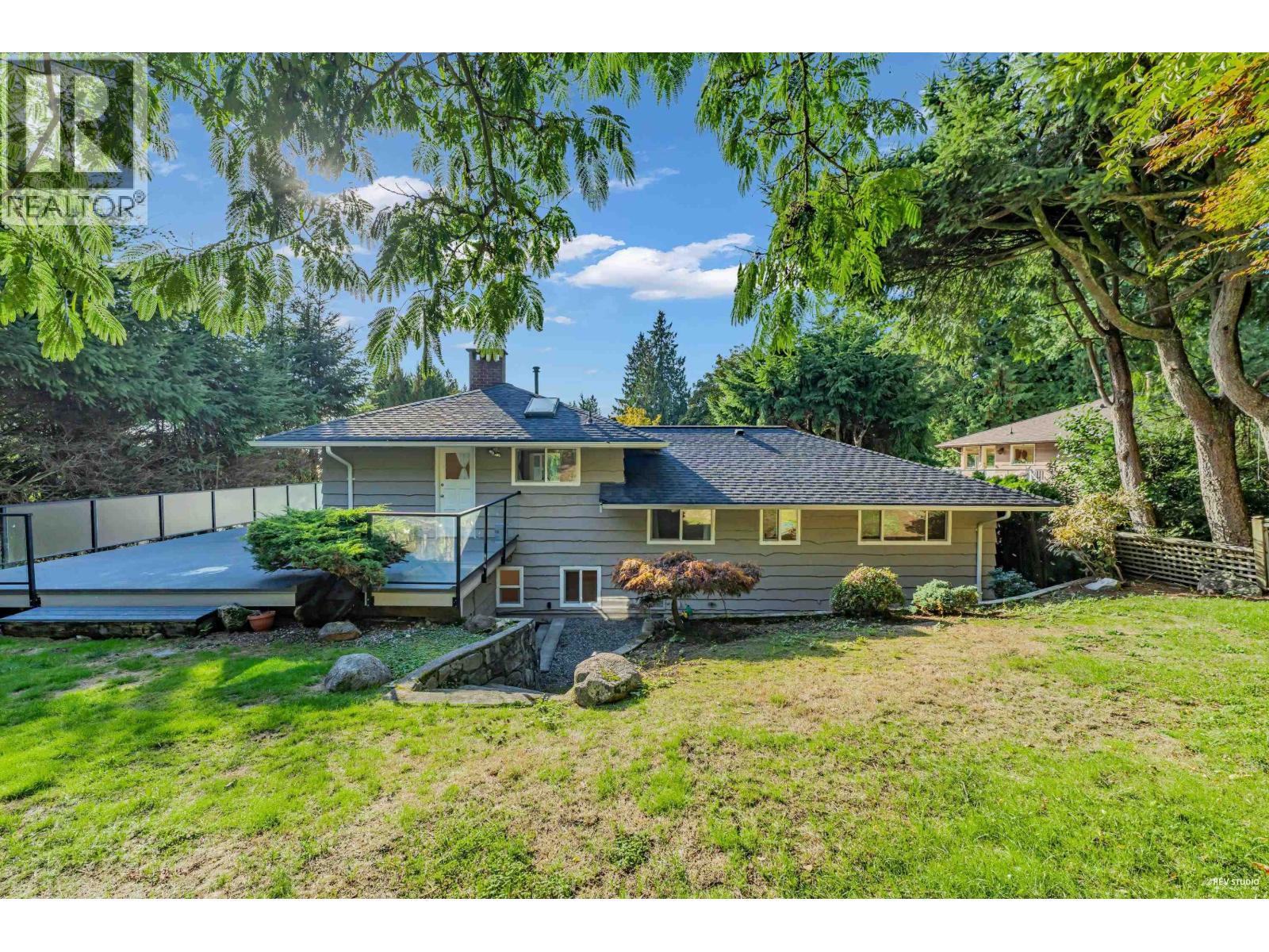 1910 27th Street, West Vancouver, British Columbia  V7V 4L2 - Photo 3 - R3030236