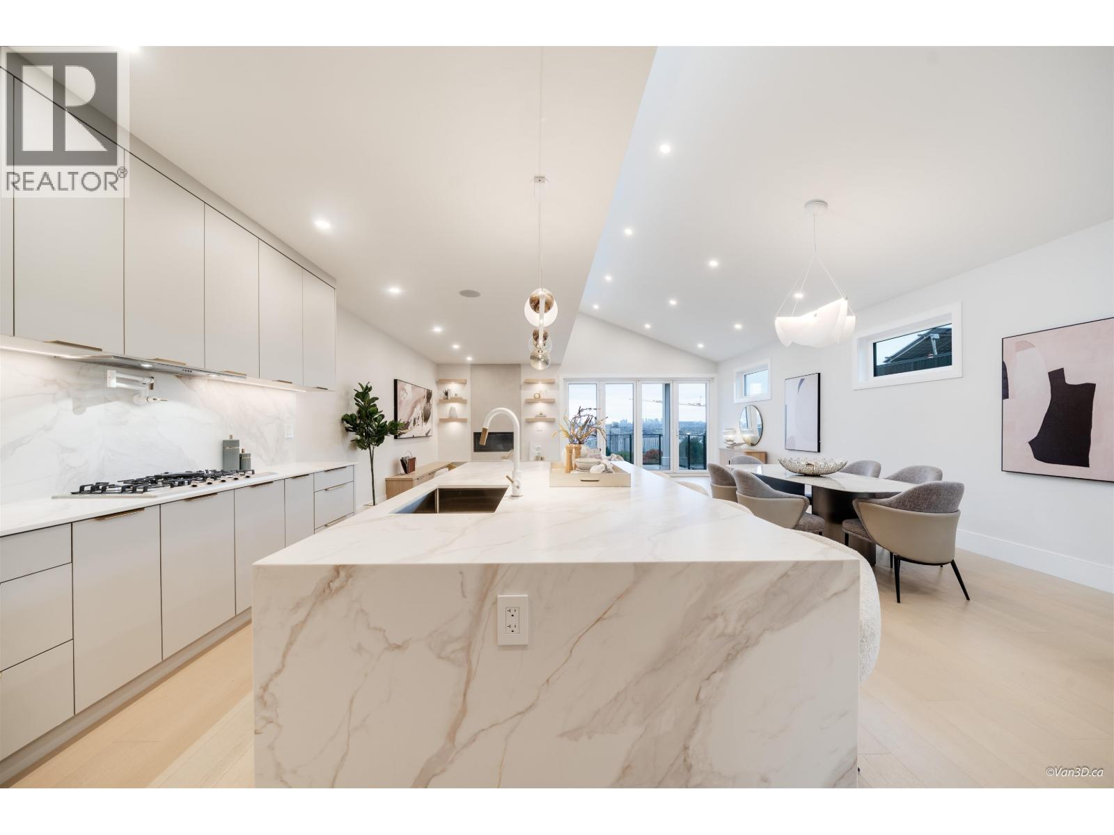 971 Adderley Street, North Vancouver, British Columbia  V7L 1T2 - Photo 7 - R3056418