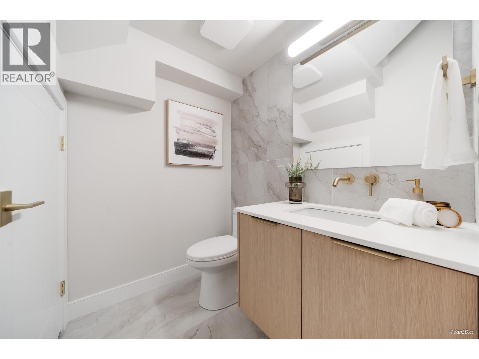 971 Adderley Street, North Vancouver, British Columbia  V7L 1T2 - Photo 32 - R3056418