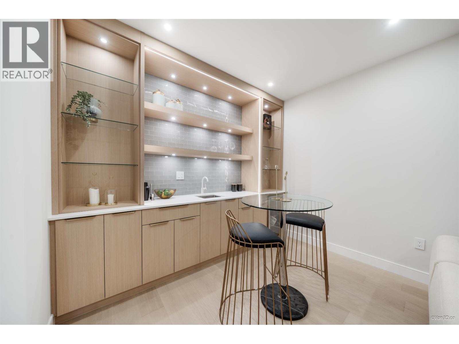 971 Adderley Street, North Vancouver, British Columbia  V7L 1T2 - Photo 37 - R3056418