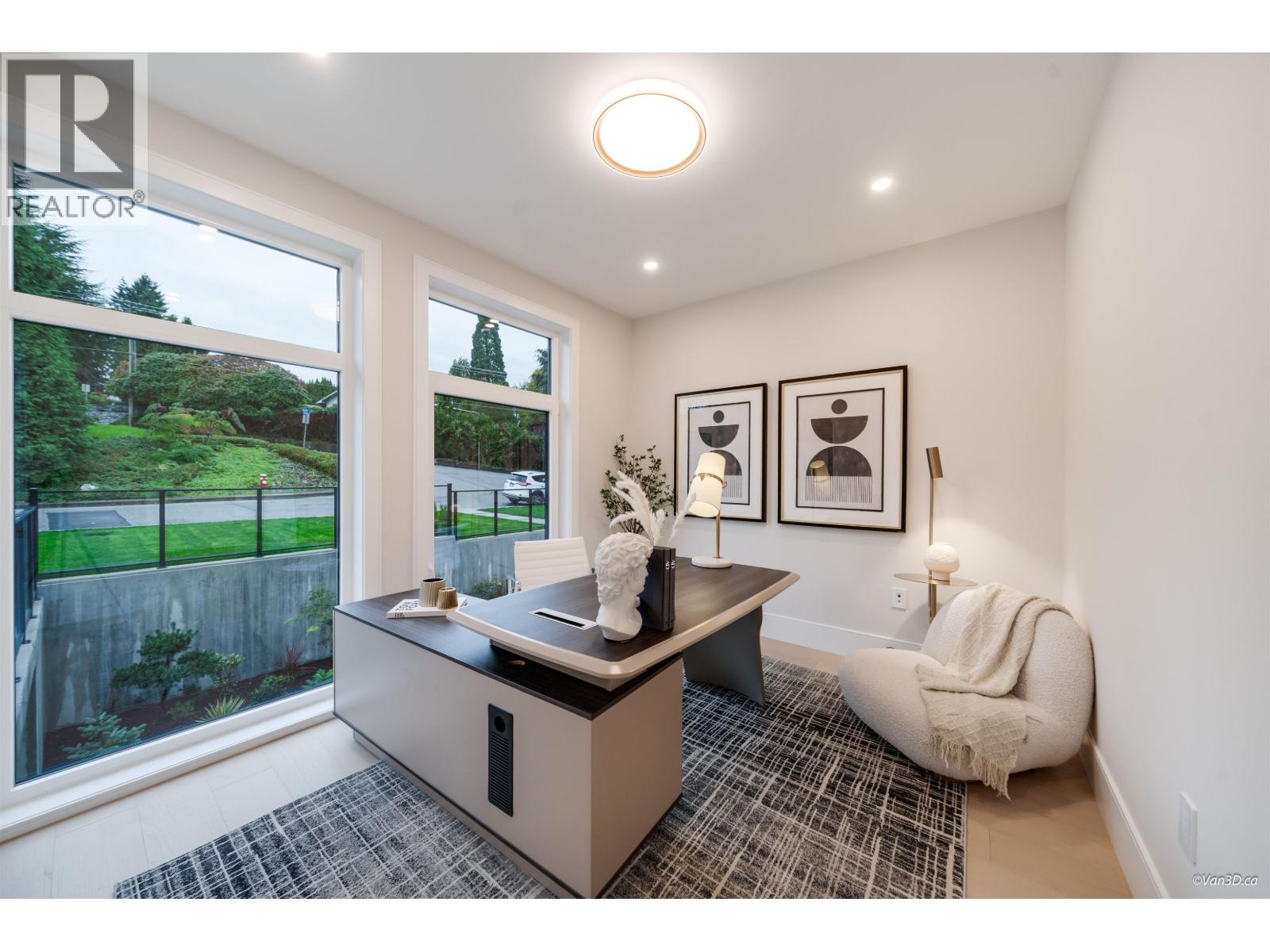 971 Adderley Street, North Vancouver, British Columbia  V7L 1T2 - Photo 3 - R3056418