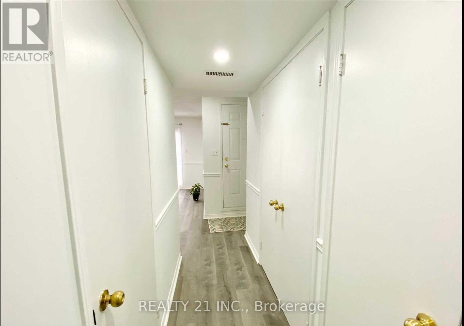 1036 - 75 Weldrick Road E, Richmond Hill, Ontario  L4C 0H9 - Photo 31 - N12450738