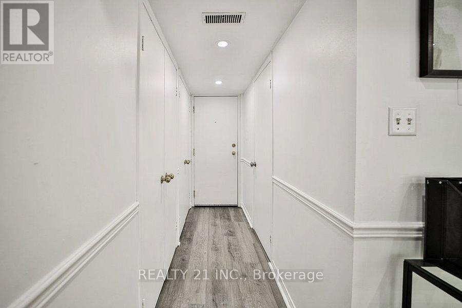 1036 - 75 Weldrick Road E, Richmond Hill, Ontario  L4C 0H9 - Photo 33 - N12450738