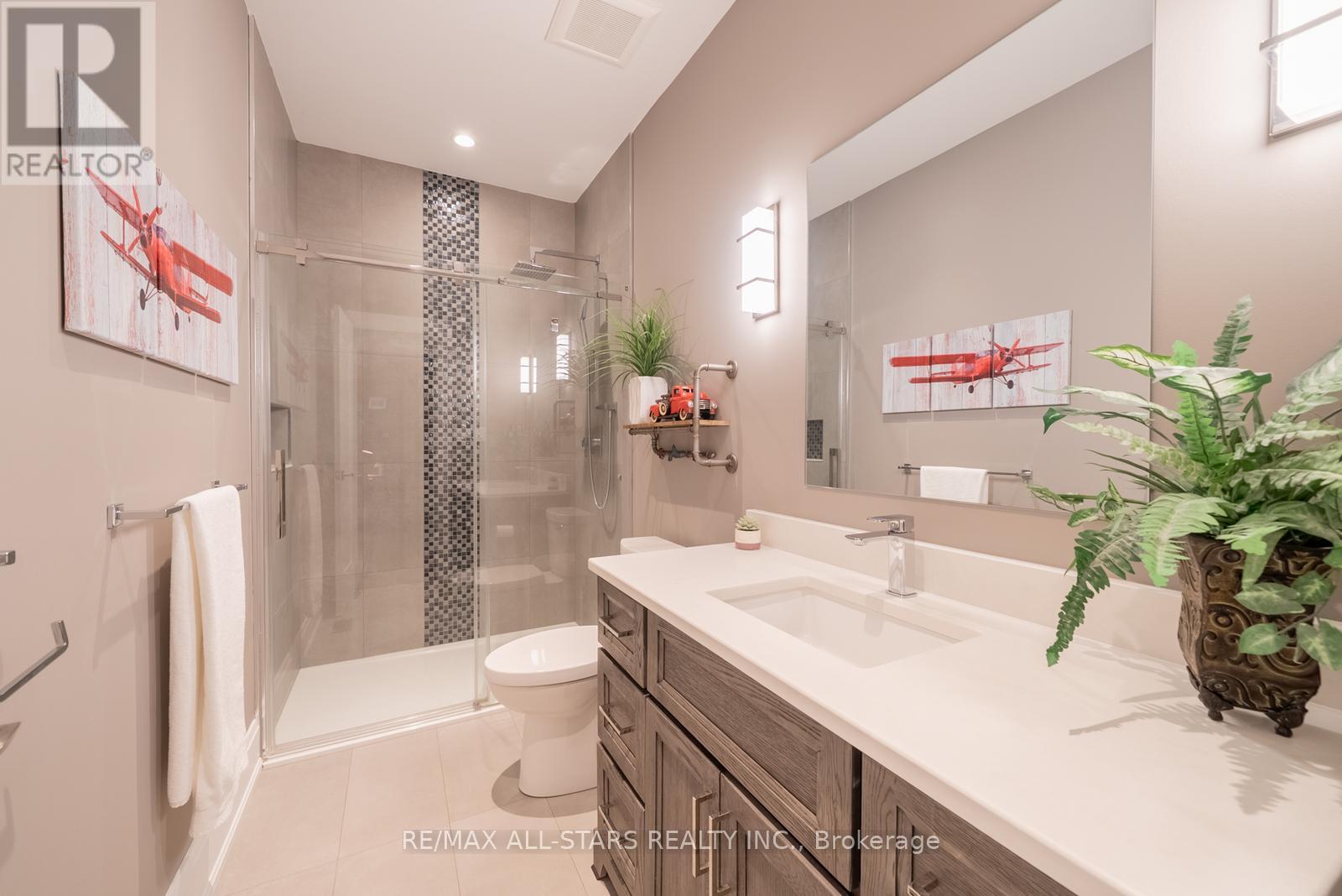 85 Manitoba Street, Whitchurch-Stouffville, Ontario  L4A 4T3 - Photo 20 - N12450756