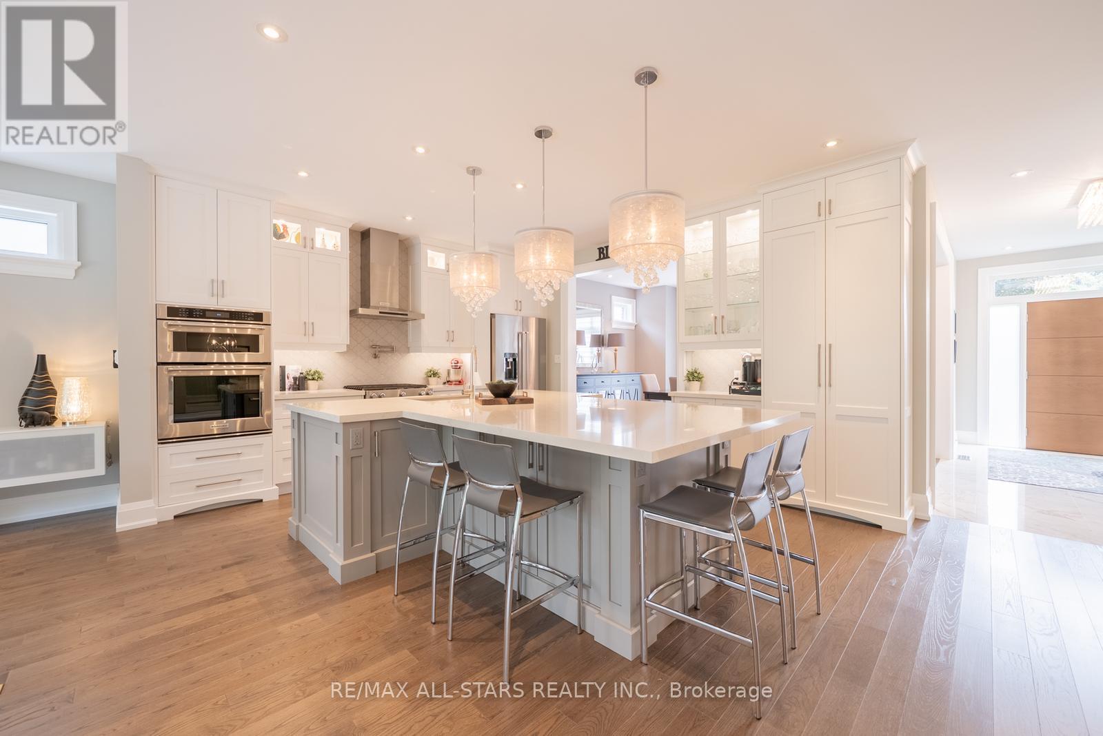 85 Manitoba Street, Whitchurch-Stouffville, Ontario  L4A 4T3 - Photo 8 - N12450756