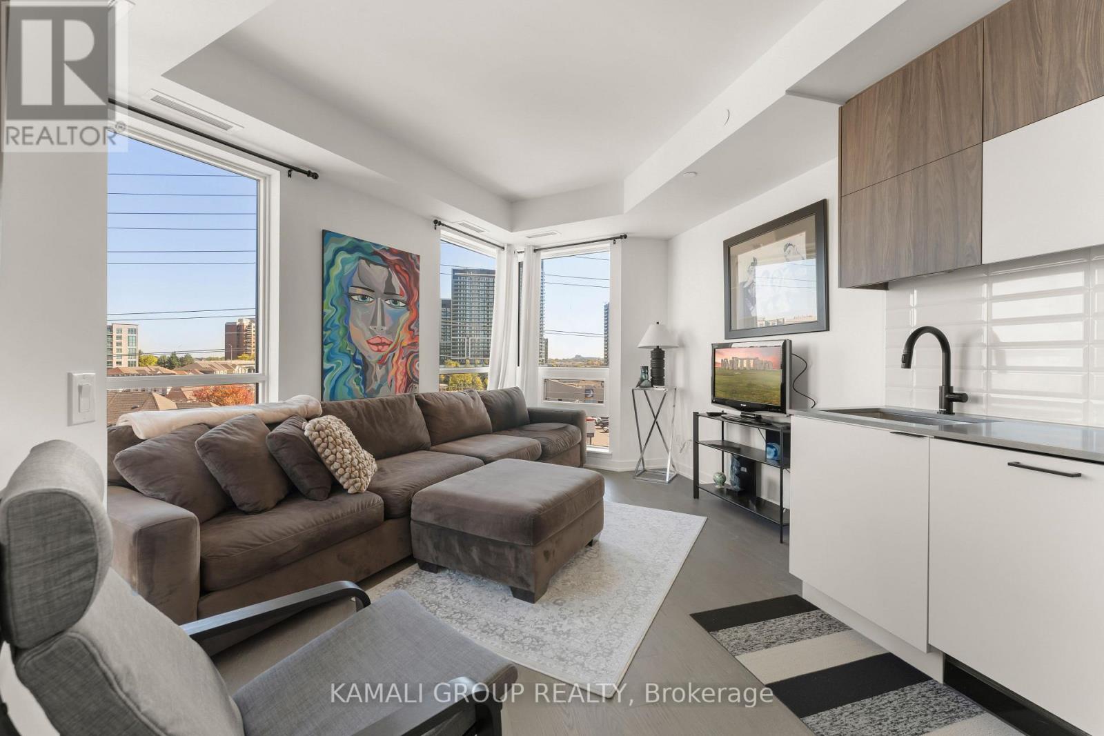 523 - 8888 Yonge Street, Richmond Hill, Ontario  L4C 5V6 - Photo 3 - N12450766