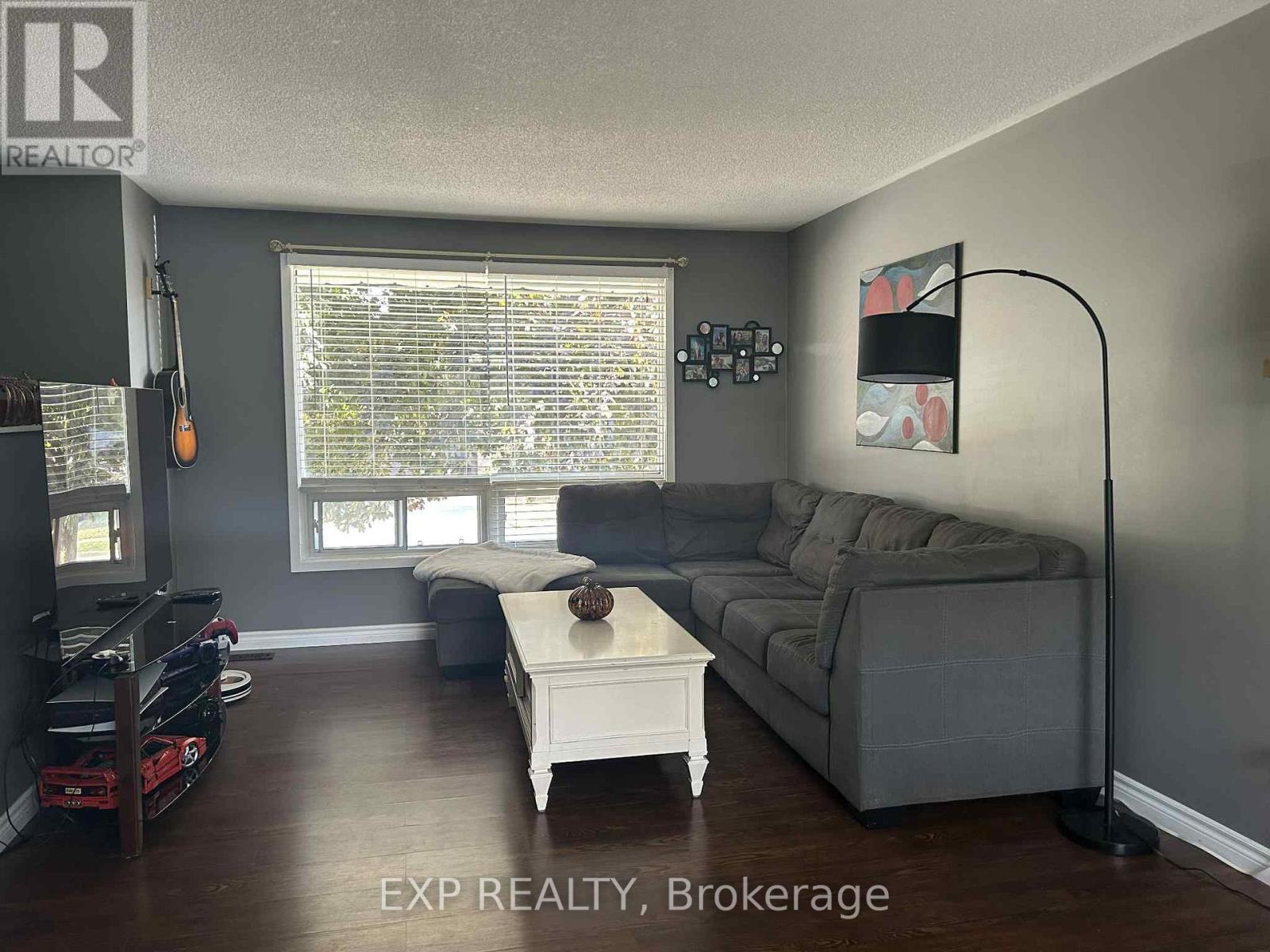 440 Barrie Road, Orillia, Ontario  L3V 6L9 - Photo 4 - S12450771