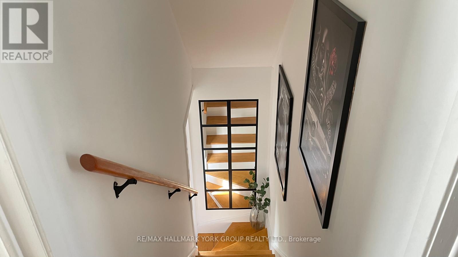 102 Gunn Street, Barrie, Ontario  L4M 2H5 - Photo 10 - S12450778