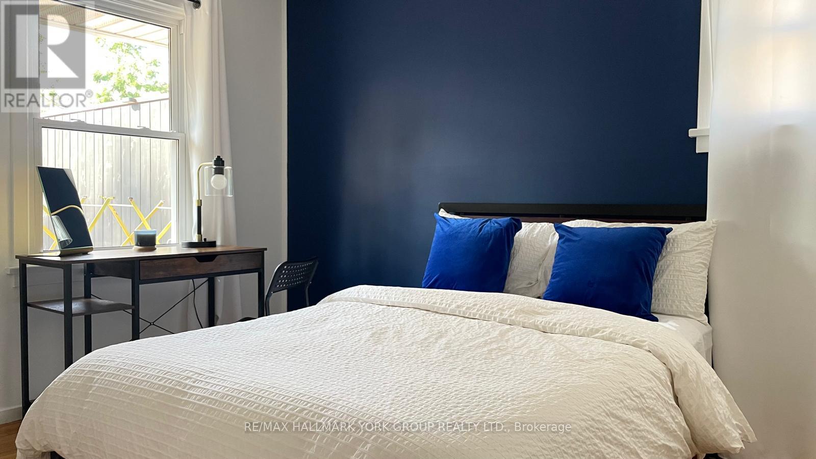 102 Gunn Street, Barrie, Ontario  L4M 2H5 - Photo 14 - S12450778