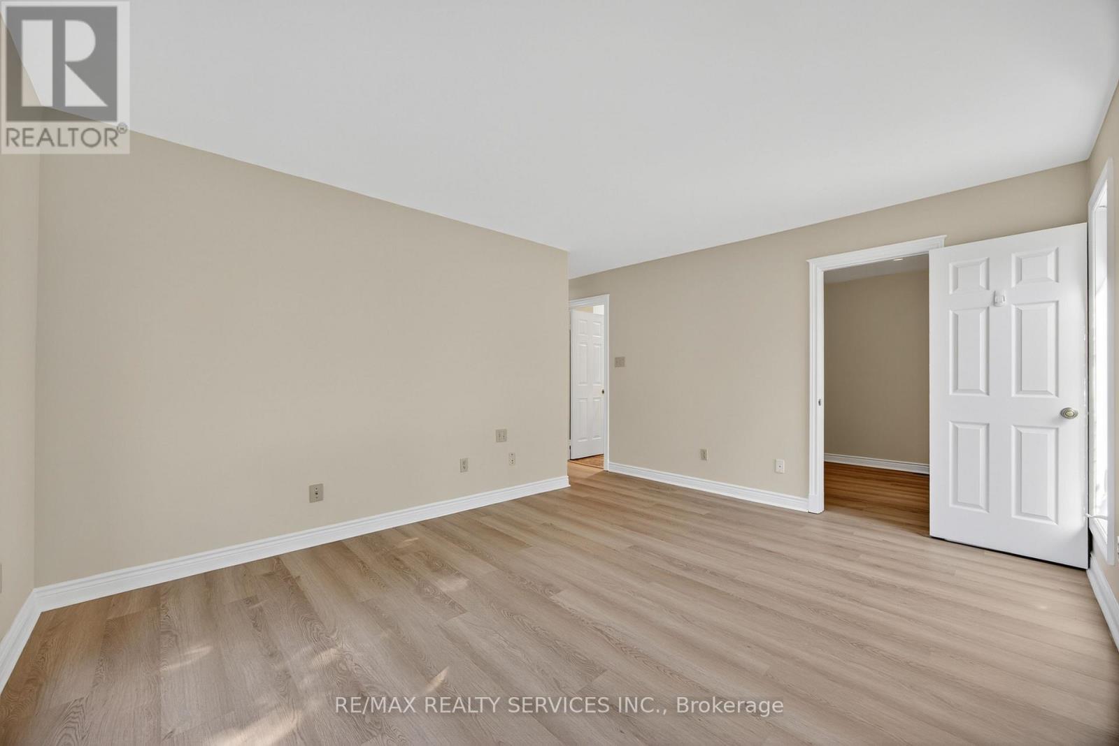 43 Mccort Drive, Caledon, Ontario  L7K 0B4 - Photo 18 - W12450728