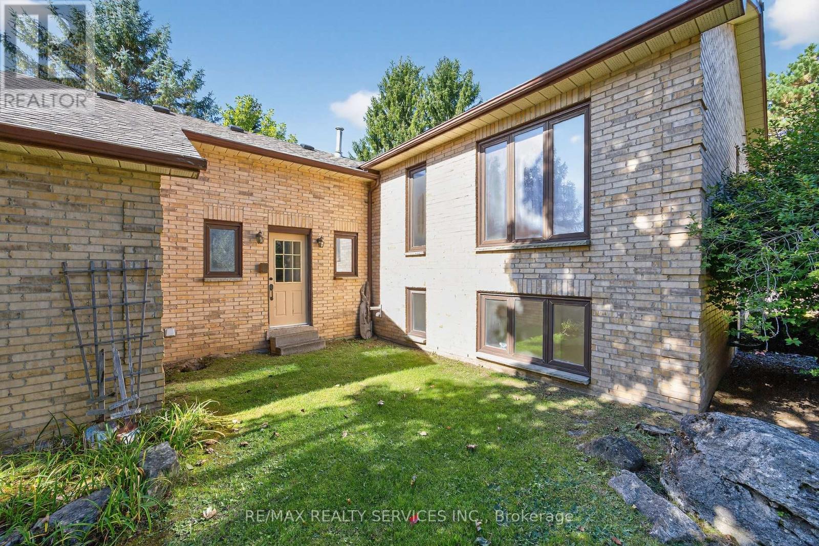 43 Mccort Drive, Caledon, Ontario  L7K 0B4 - Photo 44 - W12450728