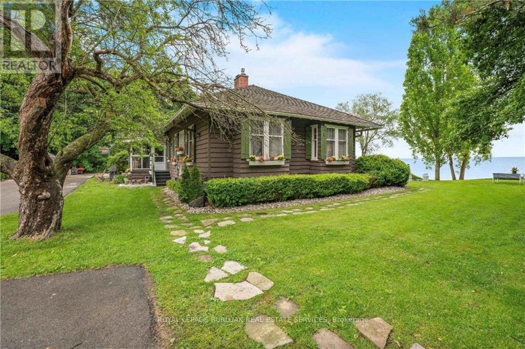 227 Green Street, Burlington, Ontario  L7R 0B1 - Photo 2 - W12450733