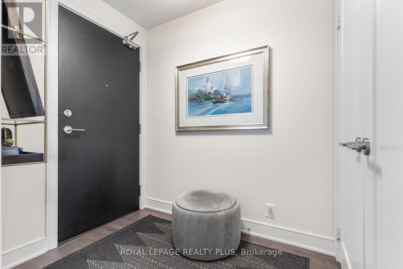 327 - 1575 Lakeshore Road W, Mississauga, Ontario  L5J 0B1 - Photo 2 - W12450740