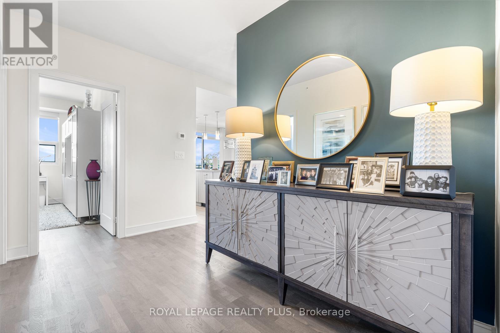 327 - 1575 Lakeshore Road W, Mississauga, Ontario  L5J 0B1 - Photo 3 - W12450740