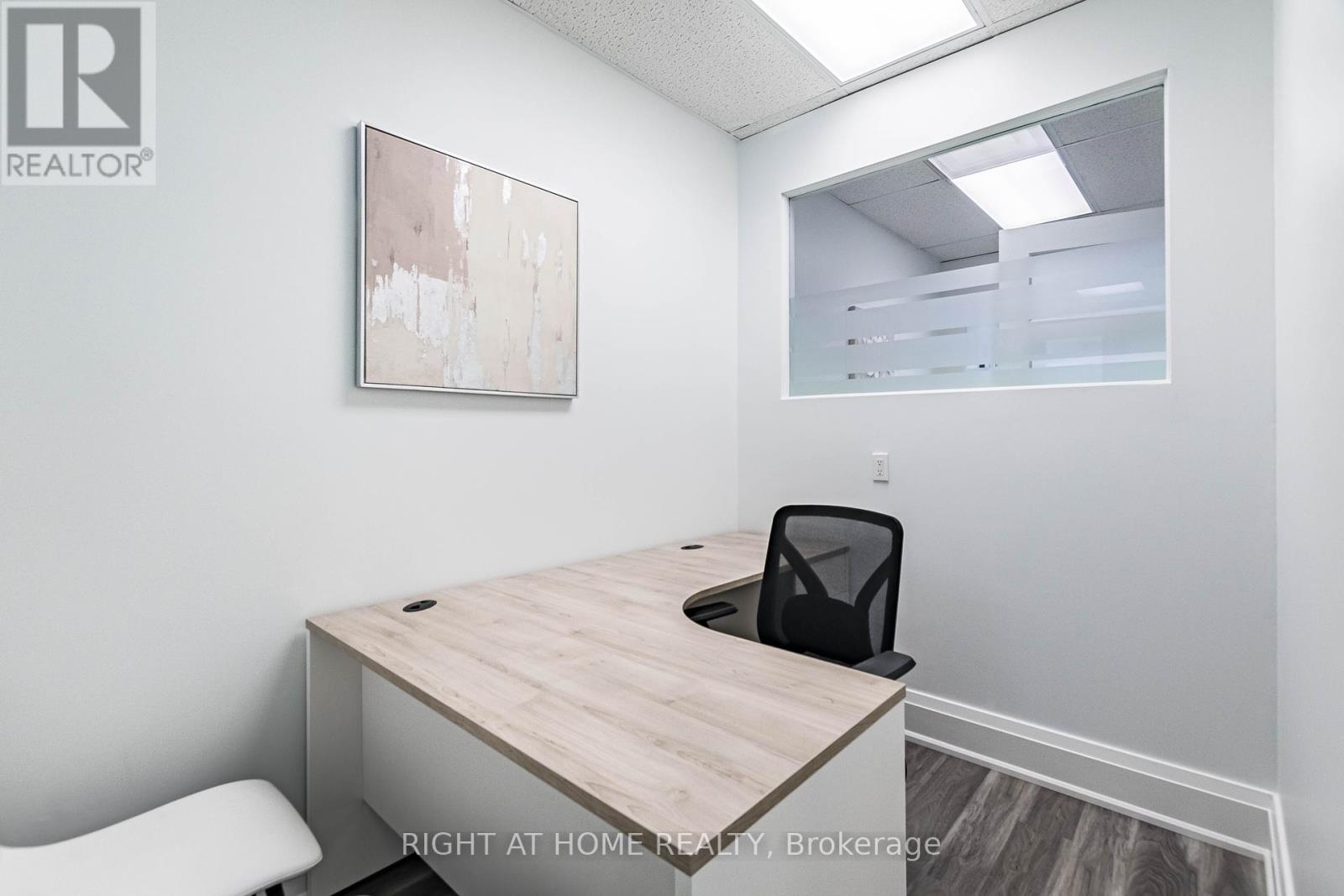 104 - 49 Hillcrest Avenue, Brampton, Ontario  L6W 4V4 - Photo 36 - W12450750