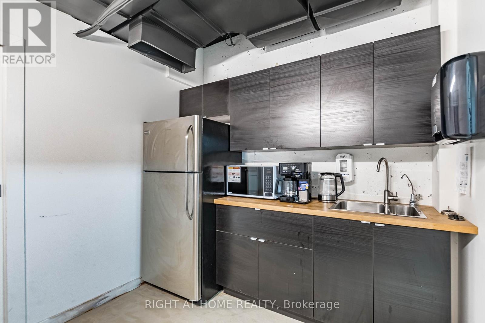 104 - 49 Hillcrest Avenue, Brampton, Ontario  L6W 4V4 - Photo 43 - W12450750