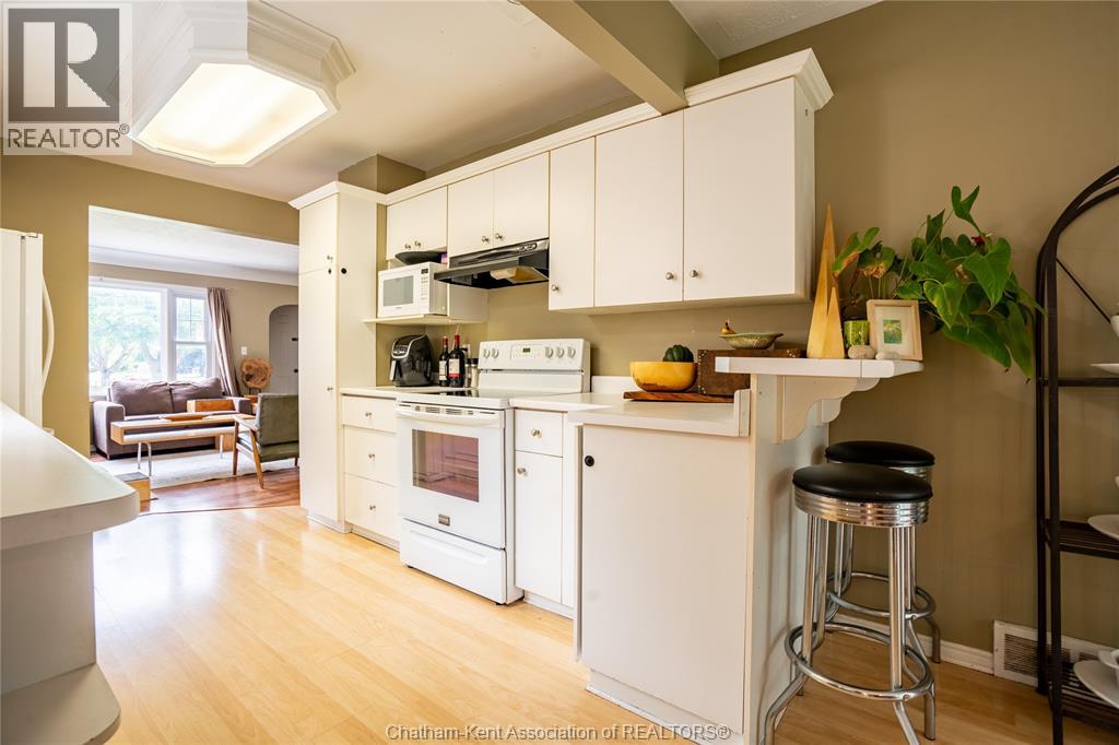 26 Tweedsmuir Avenue East, Chatham, Ontario  N7M 3Z5 - Photo 8 - 25025547