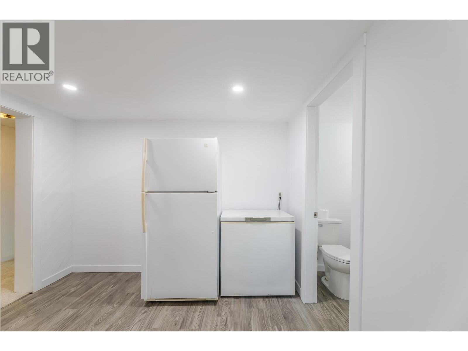 1752 Fairford Drive, Penticton, British Columbia  V2A 6C8 - Photo 28 - 10361497