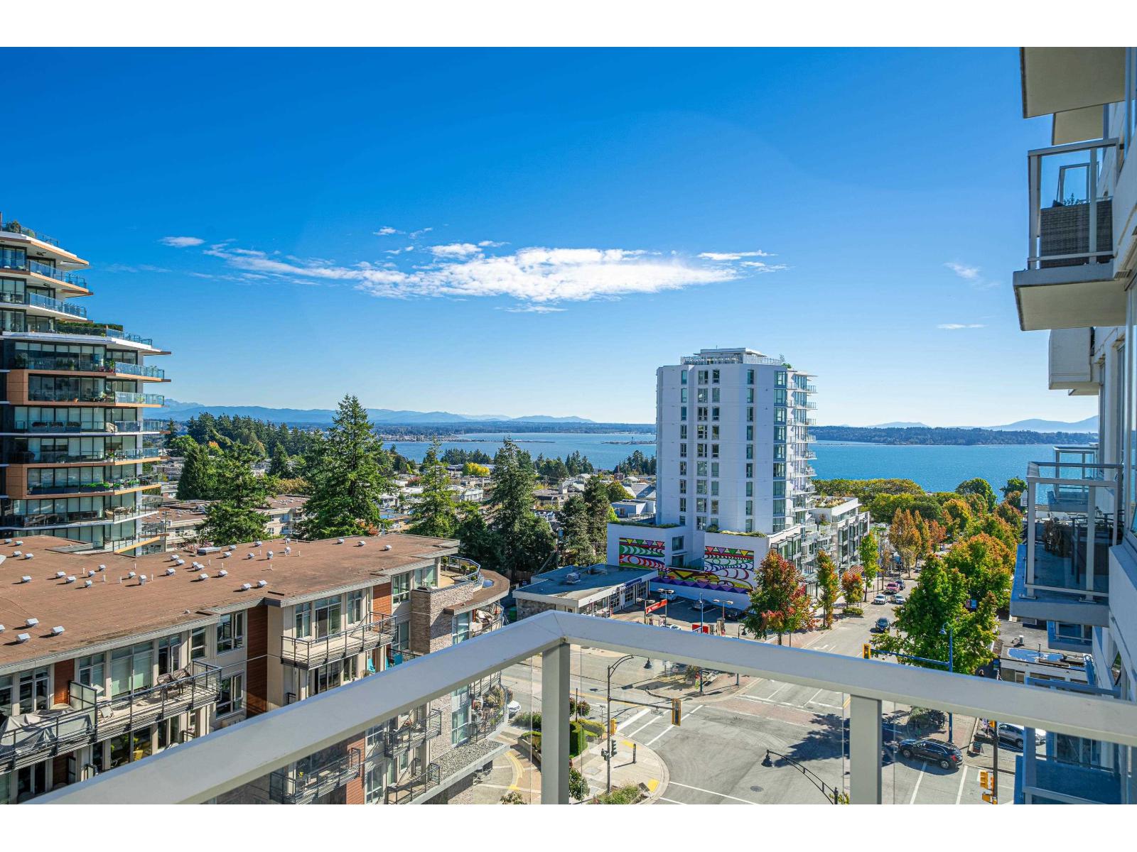 903 1441 JOHNSTON ROAD, Surrey, British Columbia