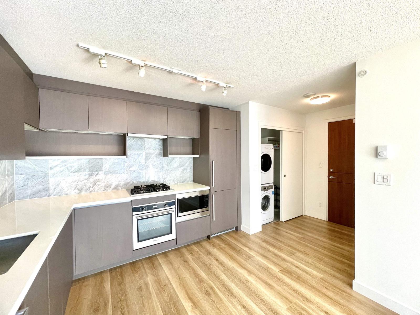 3115 13696 100 AVENUE, Surrey, British Columbia
