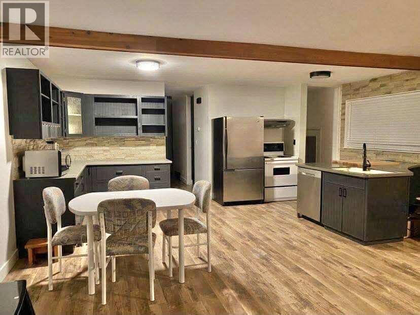 880 Hollydell Road, Kelowna, British Columbia  V1X 1L7 - Photo 11 - 10362875