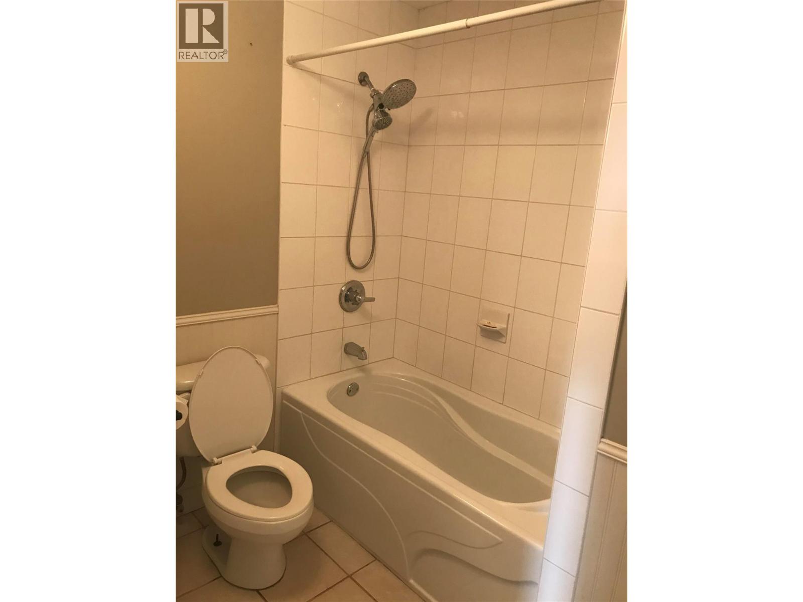 880 Hollydell Road, Kelowna, British Columbia  V1X 1L7 - Photo 18 - 10362875