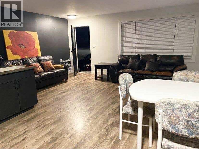 880 Hollydell Road, Kelowna, British Columbia  V1X 1L7 - Photo 12 - 10362875