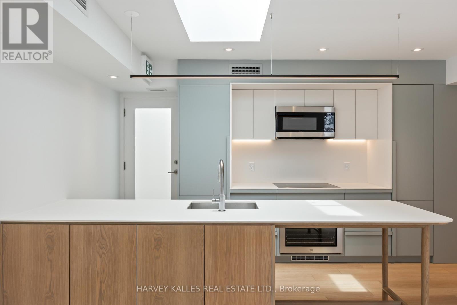 2 - 1730 Avenue Road, Toronto, Ontario  M5M 3Y6 - Photo 11 - C12449249