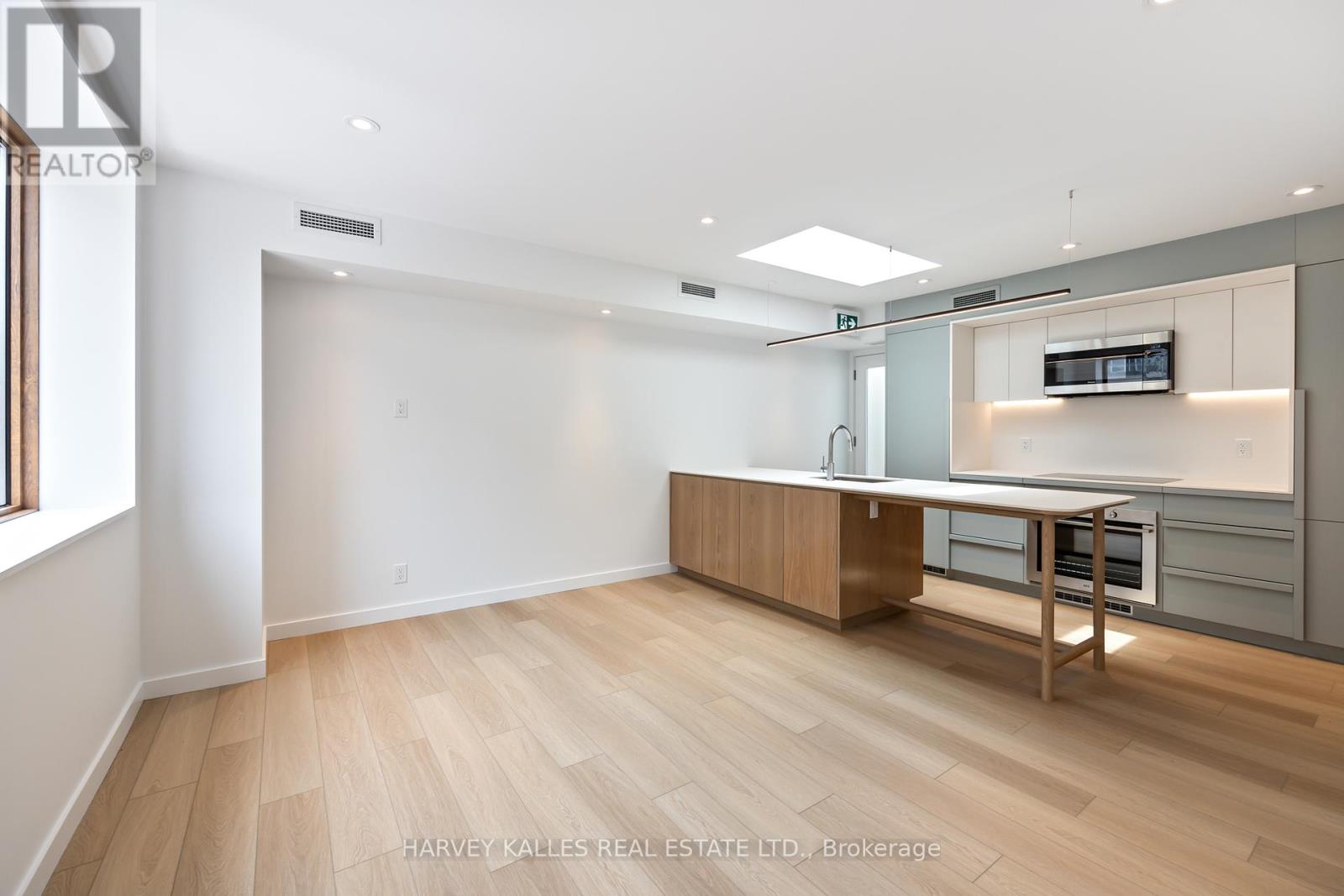 2 - 1730 Avenue Road, Toronto, Ontario  M5M 3Y6 - Photo 15 - C12449249