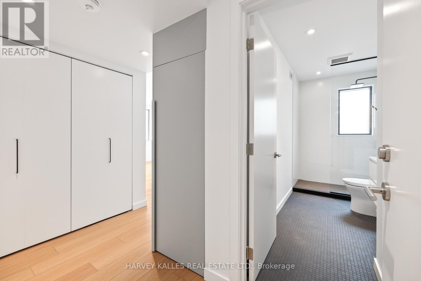 2 - 1730 Avenue Road, Toronto, Ontario  M5M 3Y6 - Photo 2 - C12449249