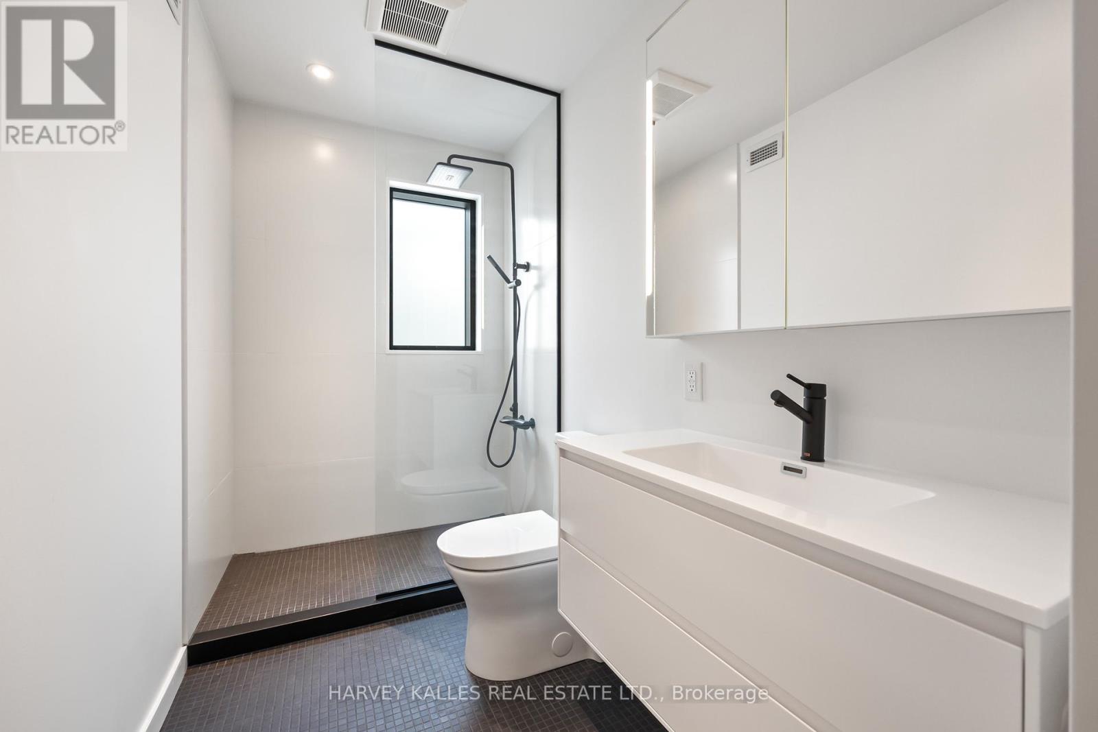 2 - 1730 Avenue Road, Toronto, Ontario  M5M 3Y6 - Photo 4 - C12449249