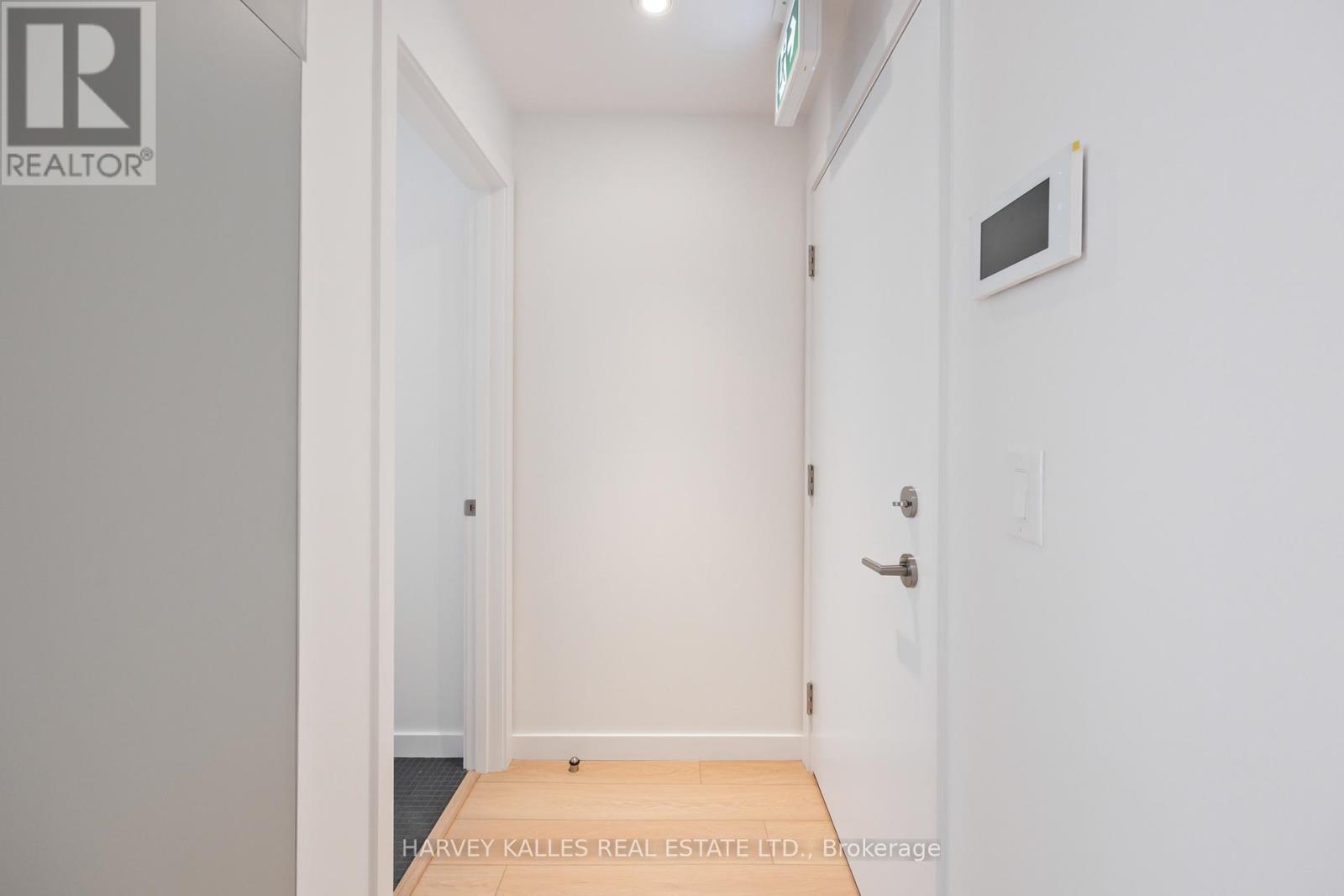 2 - 1730 Avenue Road, Toronto, Ontario  M5M 3Y6 - Photo 3 - C12449249