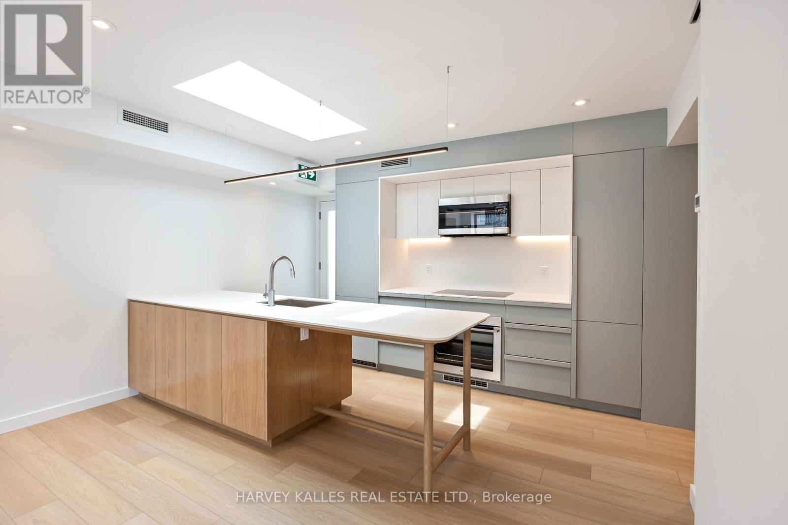 2 - 1730 Avenue Road, Toronto, Ontario  M5M 3Y6 - Photo 8 - C12449249
