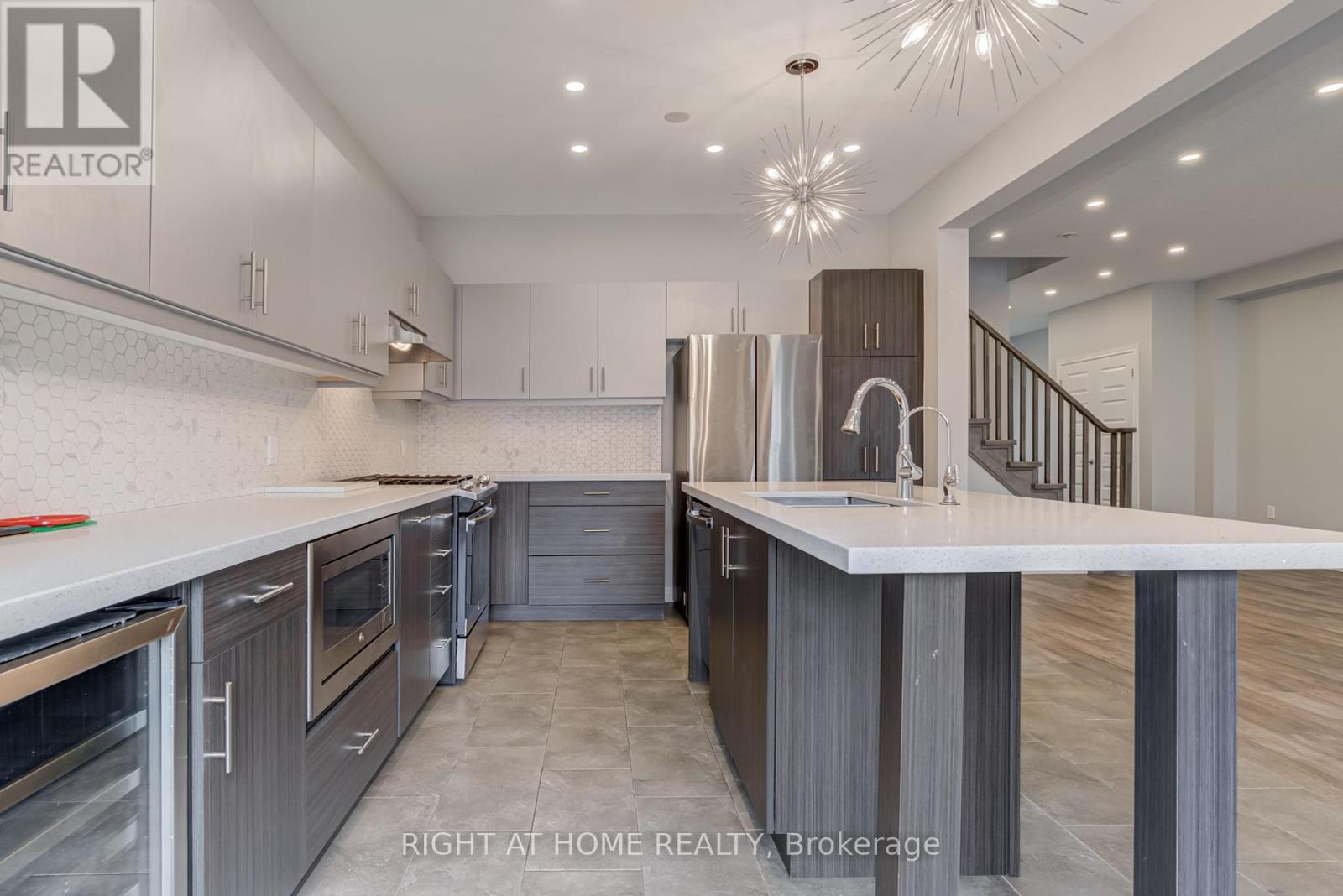 71 Cittadella Boulevard, Hamilton, Ontario  L0R 1P0 - Photo 10 - X12450727