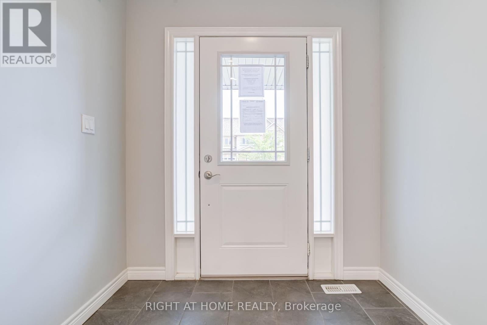 71 Cittadella Boulevard, Hamilton, Ontario  L0R 1P0 - Photo 2 - X12450727