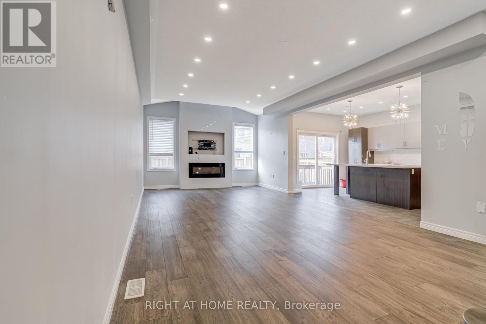 71 Cittadella Boulevard, Hamilton, Ontario  L0R 1P0 - Photo 4 - X12450727