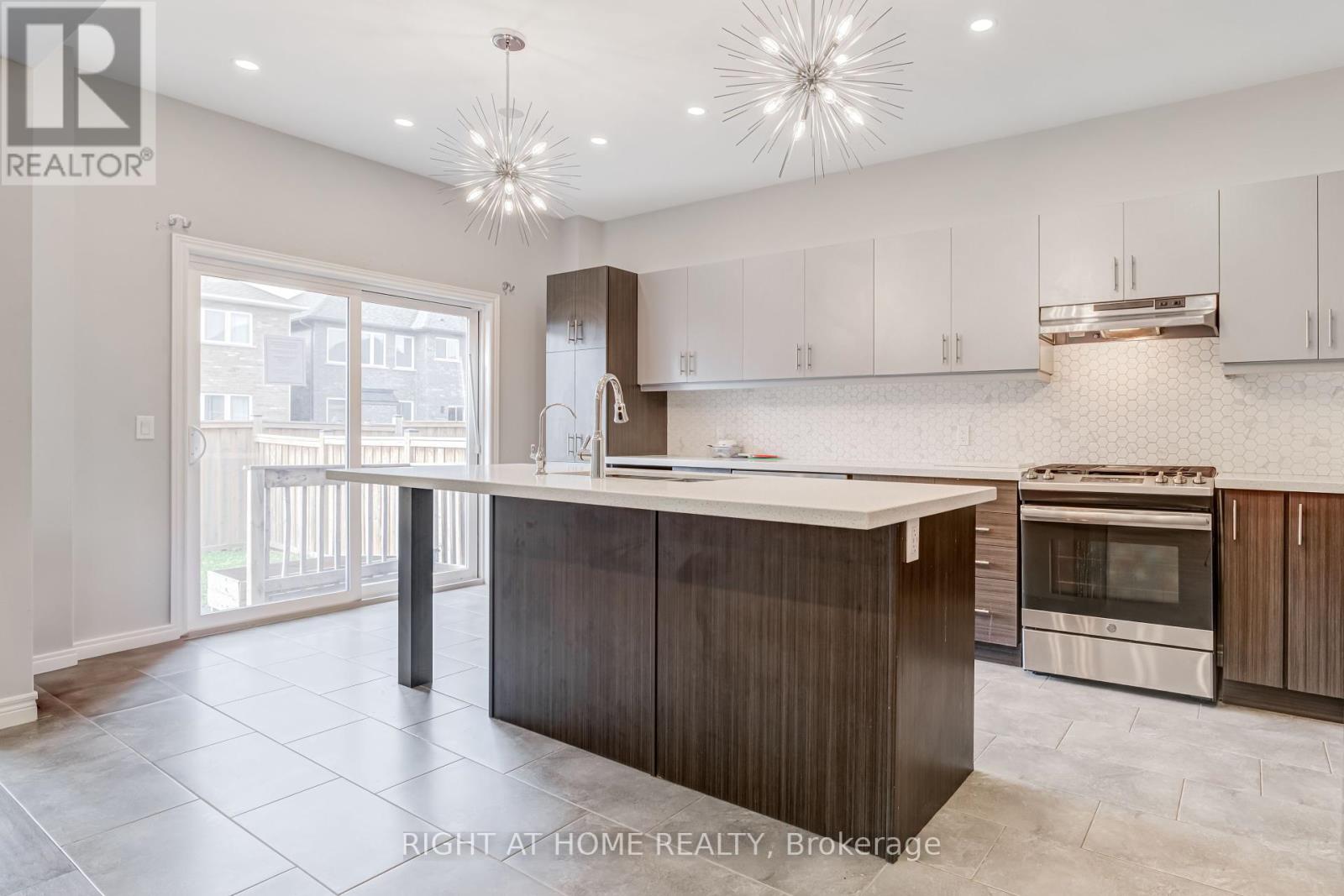 71 Cittadella Boulevard, Hamilton, Ontario  L0R 1P0 - Photo 7 - X12450727
