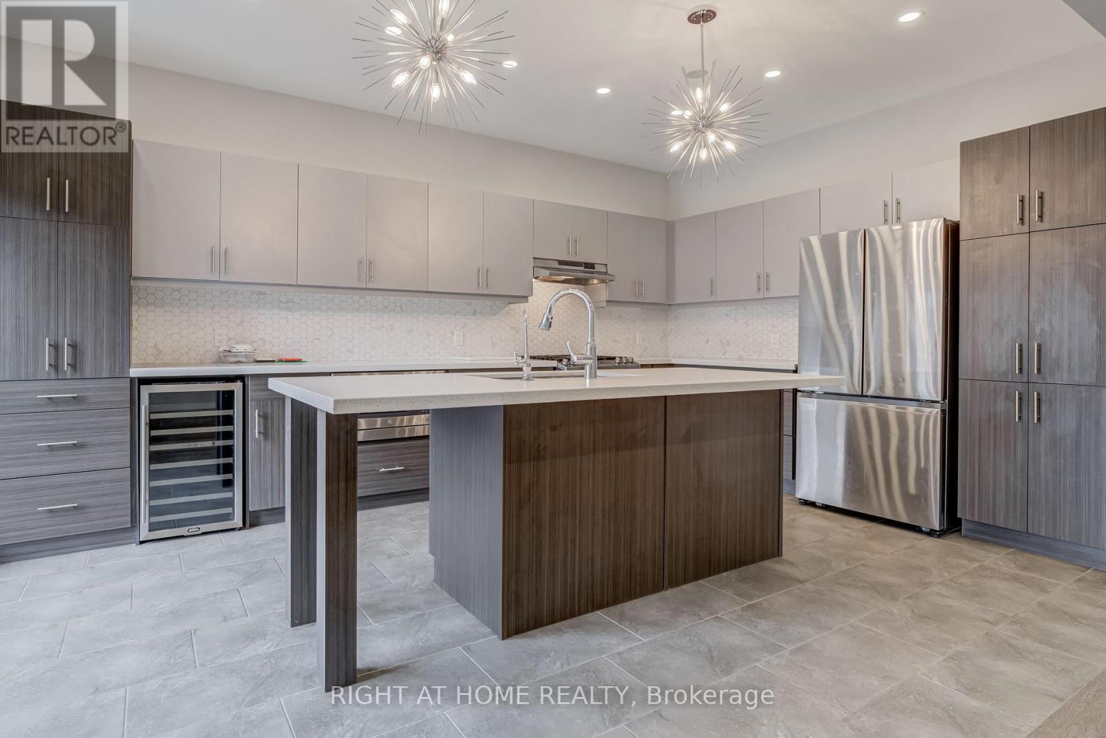 71 Cittadella Boulevard, Hamilton, Ontario  L0R 1P0 - Photo 9 - X12450727
