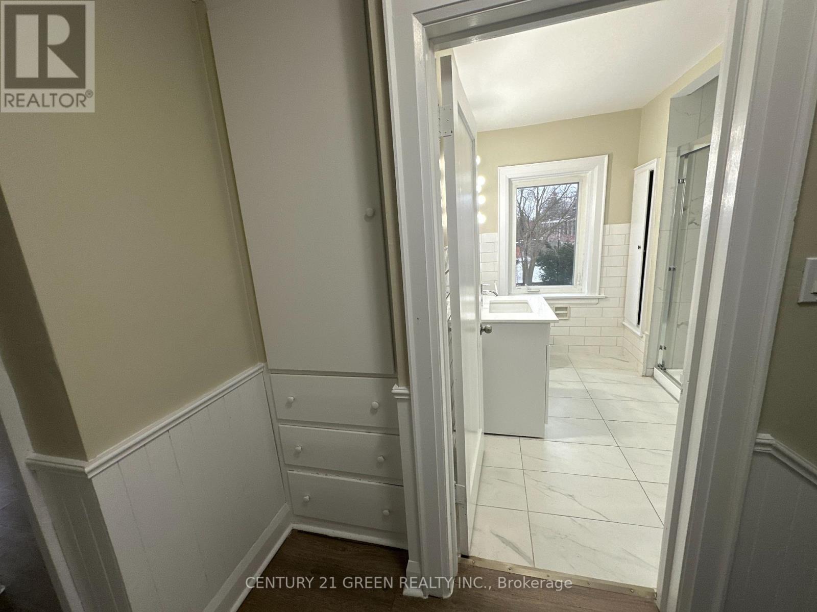 5736 Leonard Avenue, Niagara Falls, Ontario  L2G 4R1 - Photo 18 - X12450731