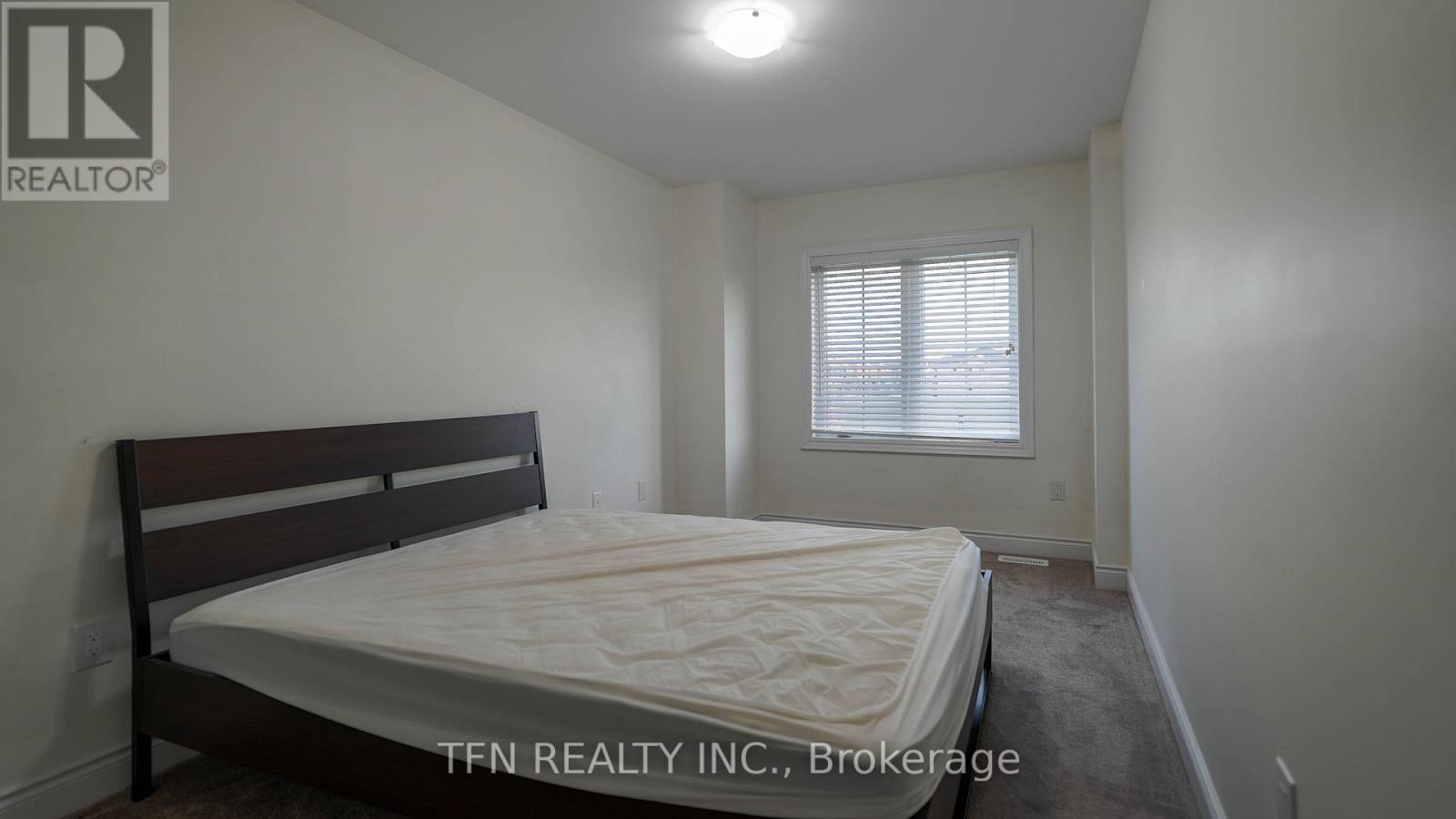 125 Vanilla Trail, Thorold, Ontario  L2V 0L1 - Photo 15 - X12450737