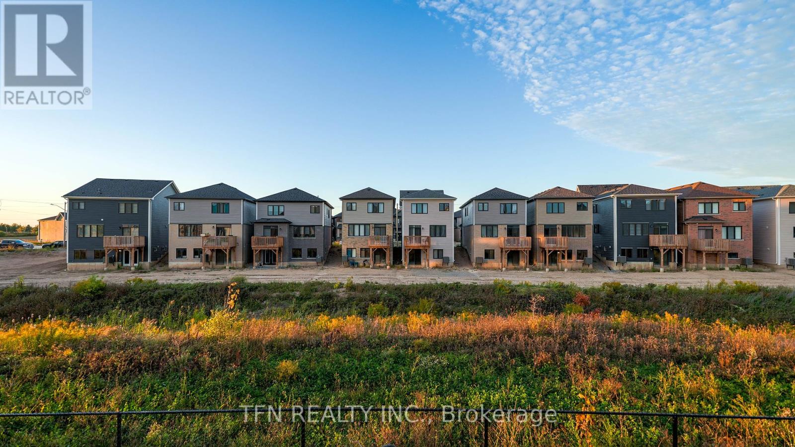 125 Vanilla Trail, Thorold, Ontario  L2V 0L1 - Photo 23 - X12450737