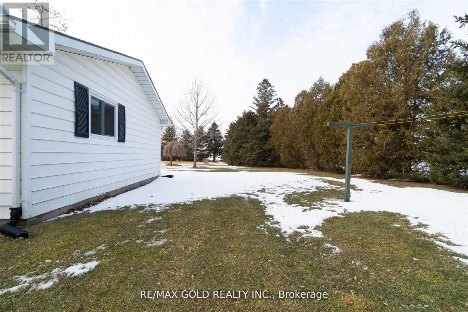 12708 Mclarty Line, Chatham-Kent, Ontario  N0L 2C0 - Photo 27 - X12450742