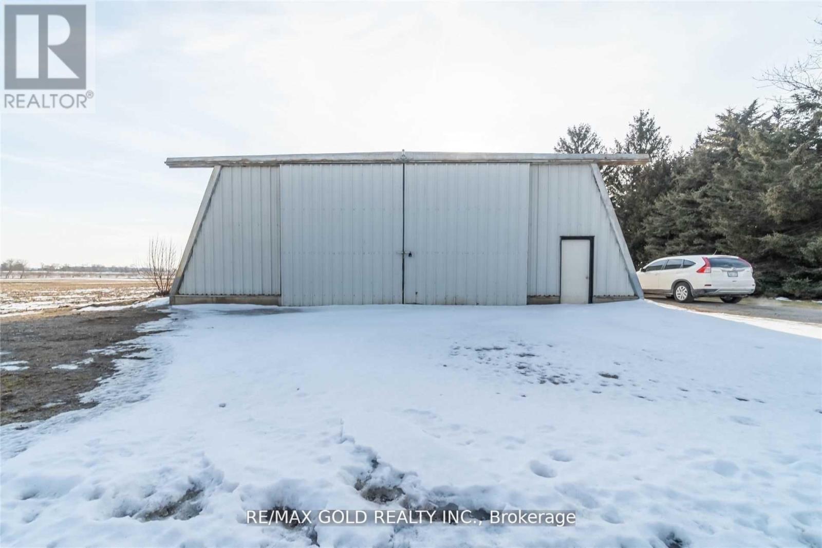 12708 Mclarty Line, Chatham-Kent, Ontario  N0L 2C0 - Photo 31 - X12450742