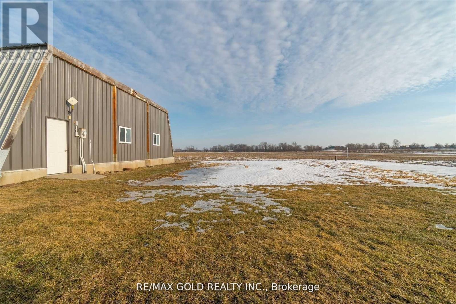 12708 Mclarty Line, Chatham-Kent, Ontario  N0L 2C0 - Photo 38 - X12450742