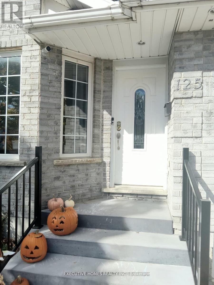 125 Municipal Street, Guelph, Ontario  N1G 4R1 - Photo 2 - X12450748