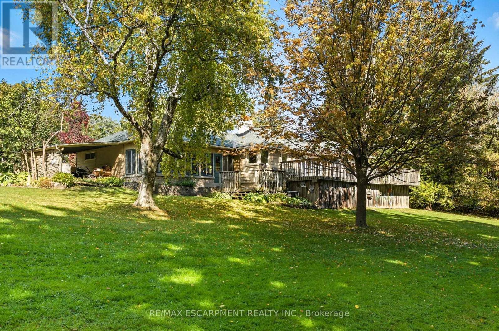 136 Hillcrest Avenue, Hamilton, Ontario  L9H 4X8 - Photo 27 - X12450775