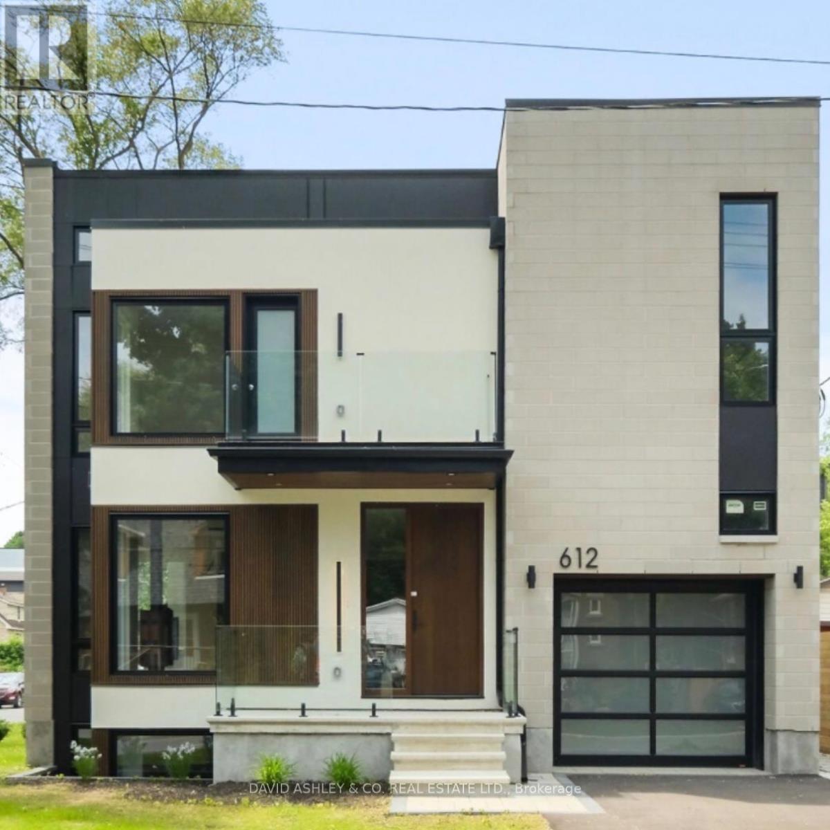 612 Tweedsmuir Avenue, Ottawa, Ontario  K1Z 5P3 - Photo 2 - X12450779