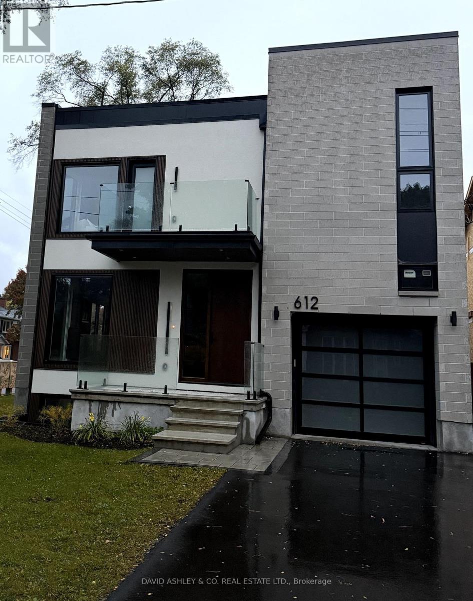 612 Tweedsmuir Avenue, Ottawa, Ontario  K1Z 5P3 - Photo 4 - X12450779