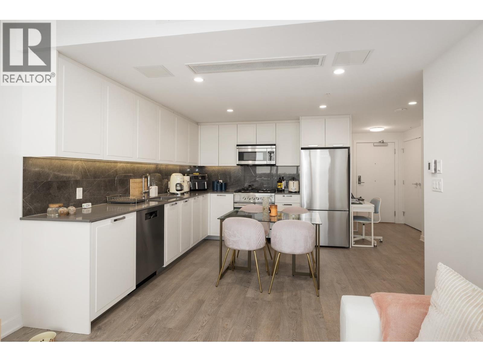 1705 1401 Hunter Street, North Vancouver, British Columbia  V7J 0E2 - Photo 7 - R3056468